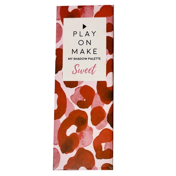 NEW - Play On Me My Eyeshadow Palette in SWEET w Brush & Mirror -Japanese Beauty - Picture 2 of 5